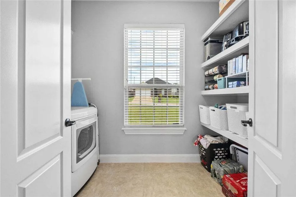 4601 SW Golden Eagle Ave, Bentonville, AR 72713