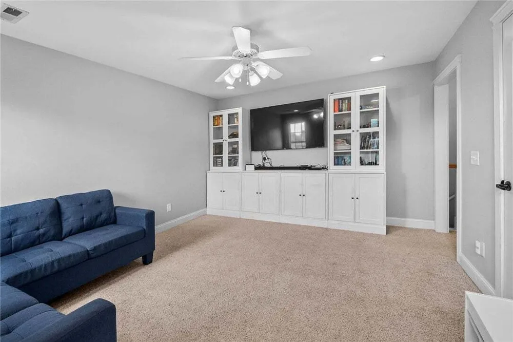 4601 SW Golden Eagle Ave, Bentonville, AR 72713