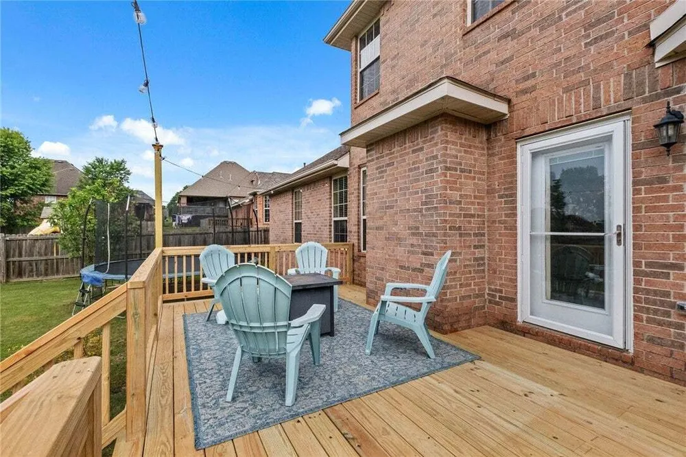 4601 SW Golden Eagle Ave, Bentonville, AR 72713