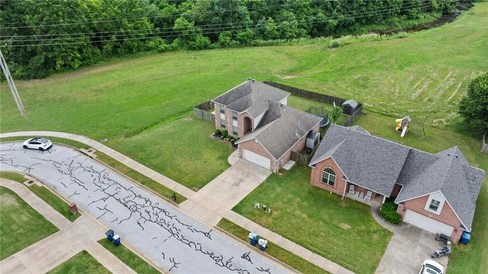4601 SW Golden Eagle Ave, Bentonville, AR 72713
