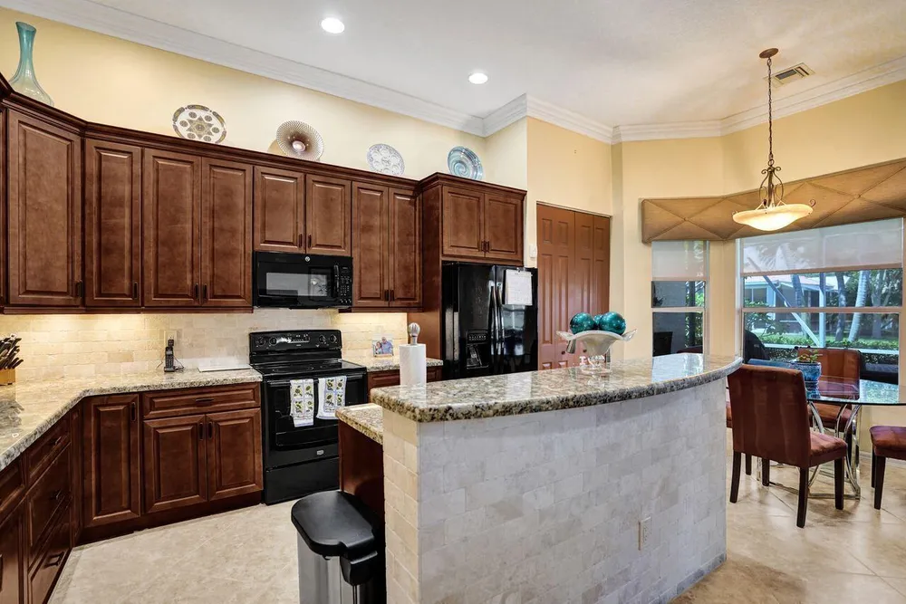 7804 Lando Ave, Boynton Beach, FL 33437
