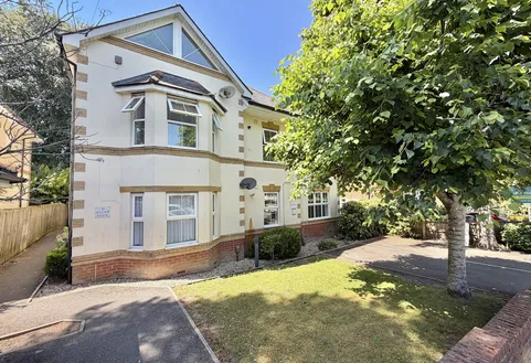 St Albans Crescent, Bournemouth,