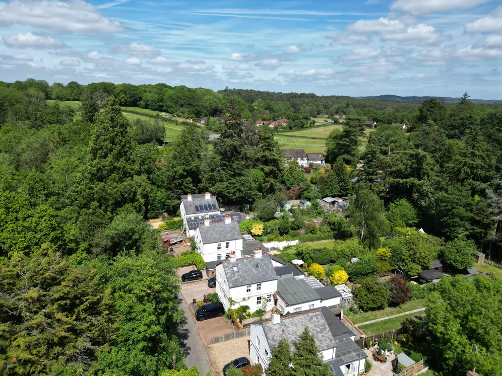 Hamlash Lane, Farnham, GU10 photo 22
