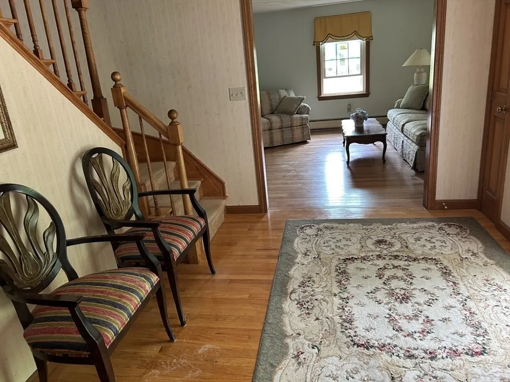 9 College Pond Dr, Danvers, MA 01923
