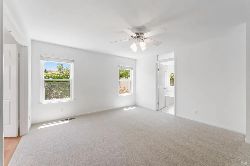 9151 Piccadilly Circle, Windsor, CA 95492