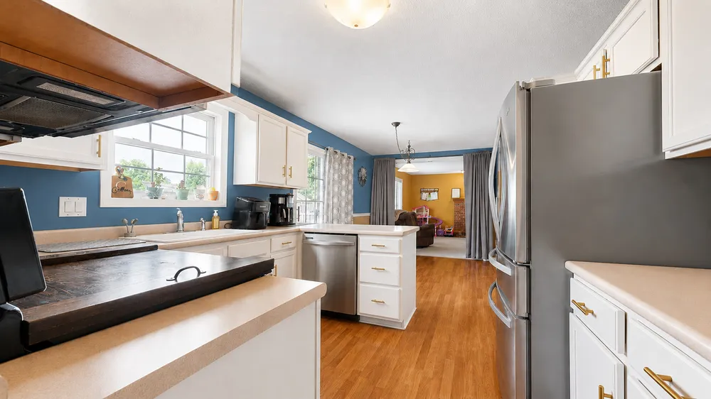 302 E Orchard Dr, Mahomet, IL 61853