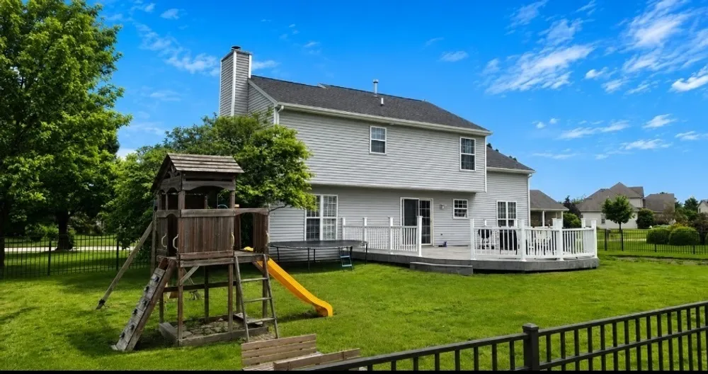 302 E Orchard Dr, Mahomet, IL 61853