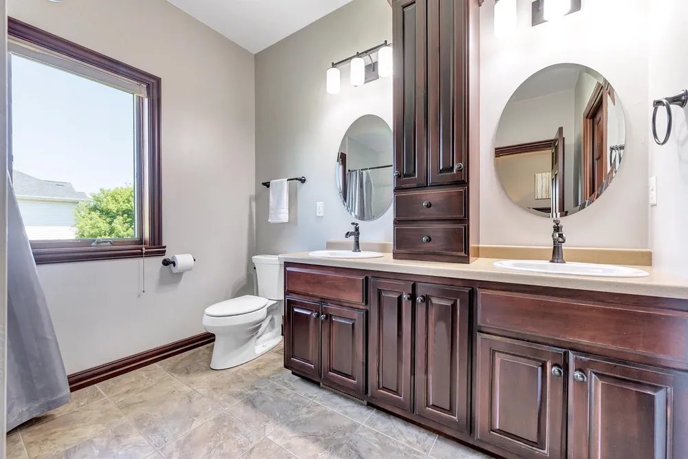3660 Euro Ln, De Pere, WI 54115
