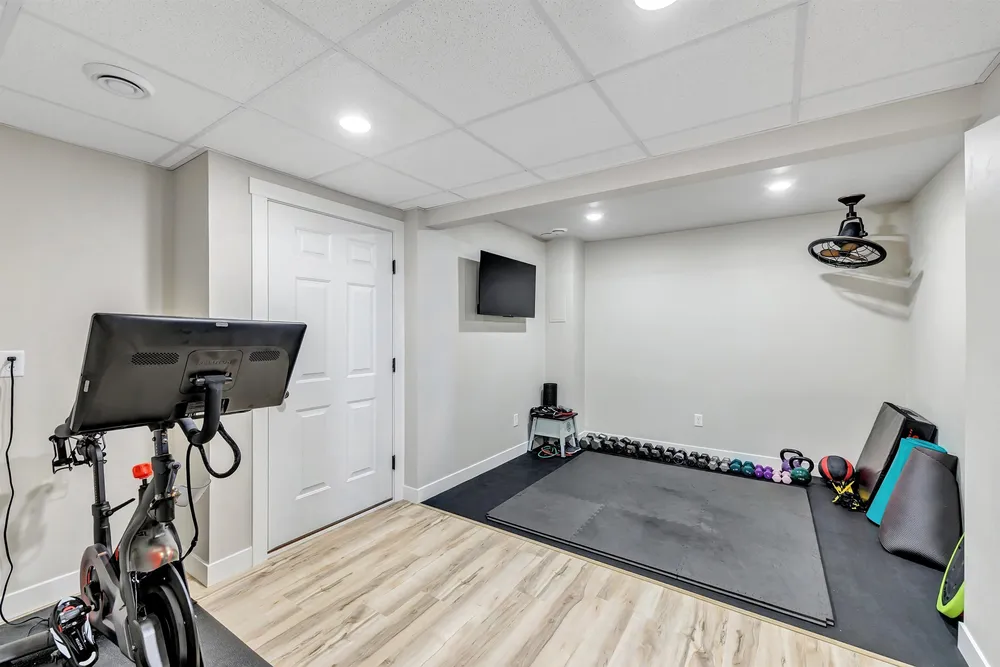 3660 Euro Ln, De Pere, WI 54115