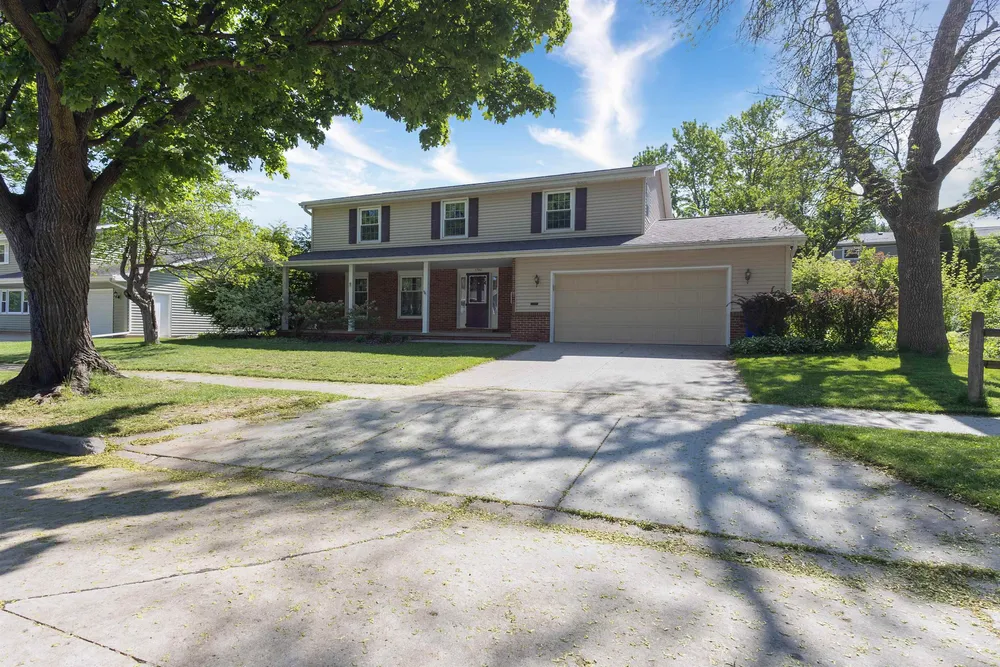 1740 N Eugene St, Appleton, WI 54914
