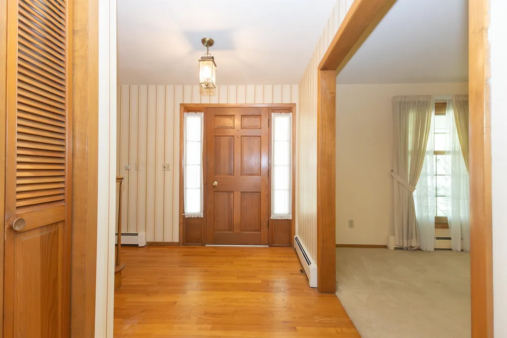 1740 N Eugene St, Appleton, WI 54914