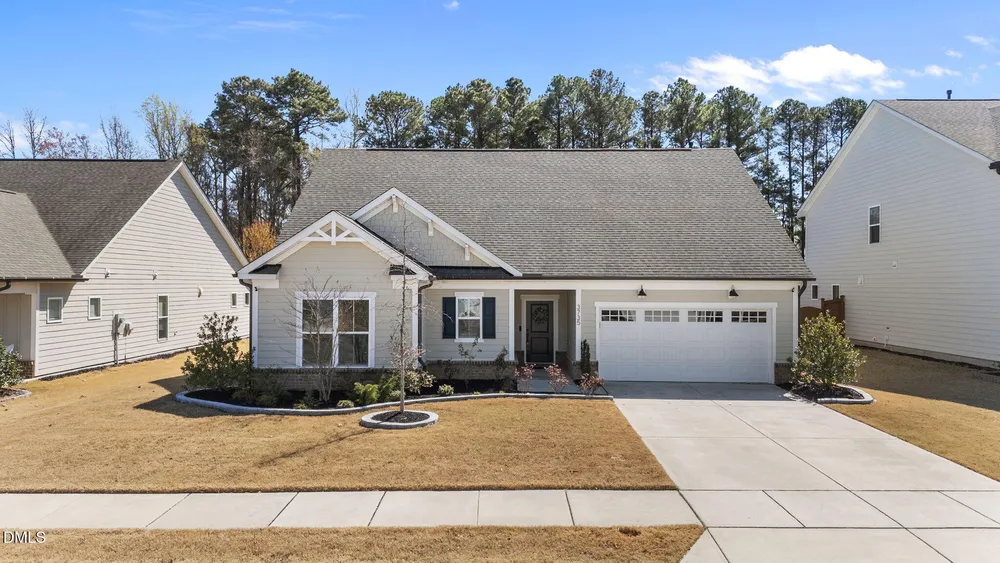 3735 Autumn Creek Dr, Fuquay-Varina, NC 27526