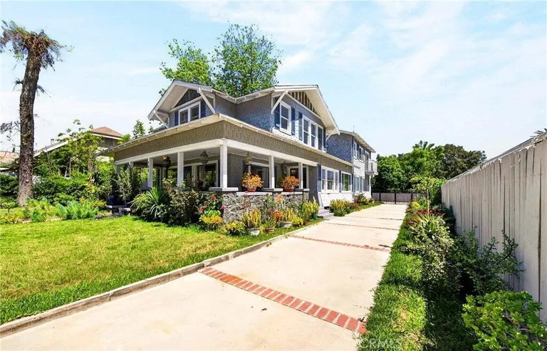 790 N El Molino Ave, Pasadena, CA 91104