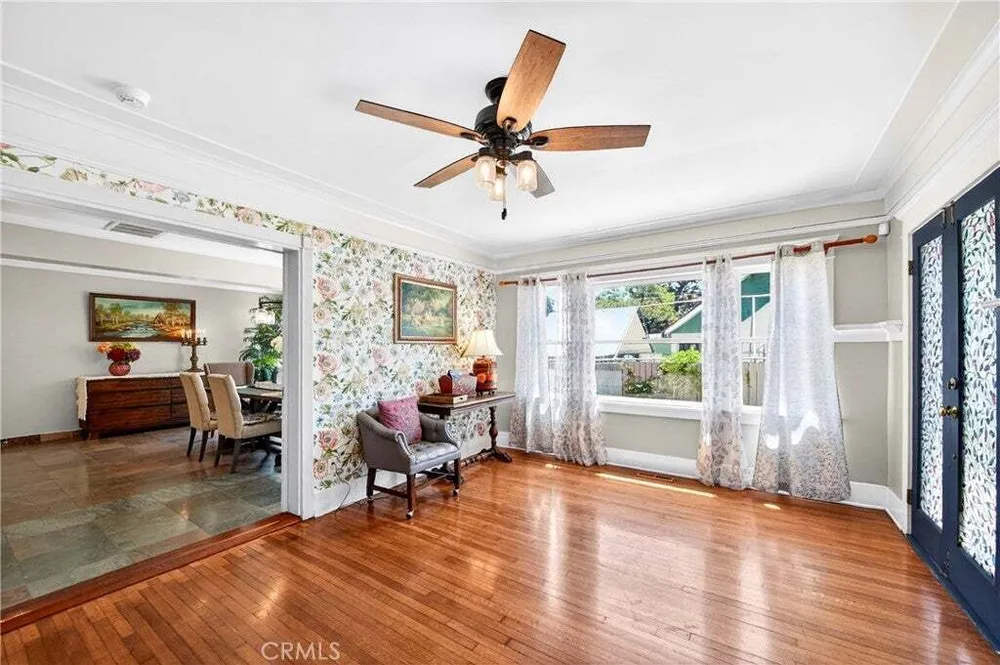 790 N El Molino Ave, Pasadena, CA 91104