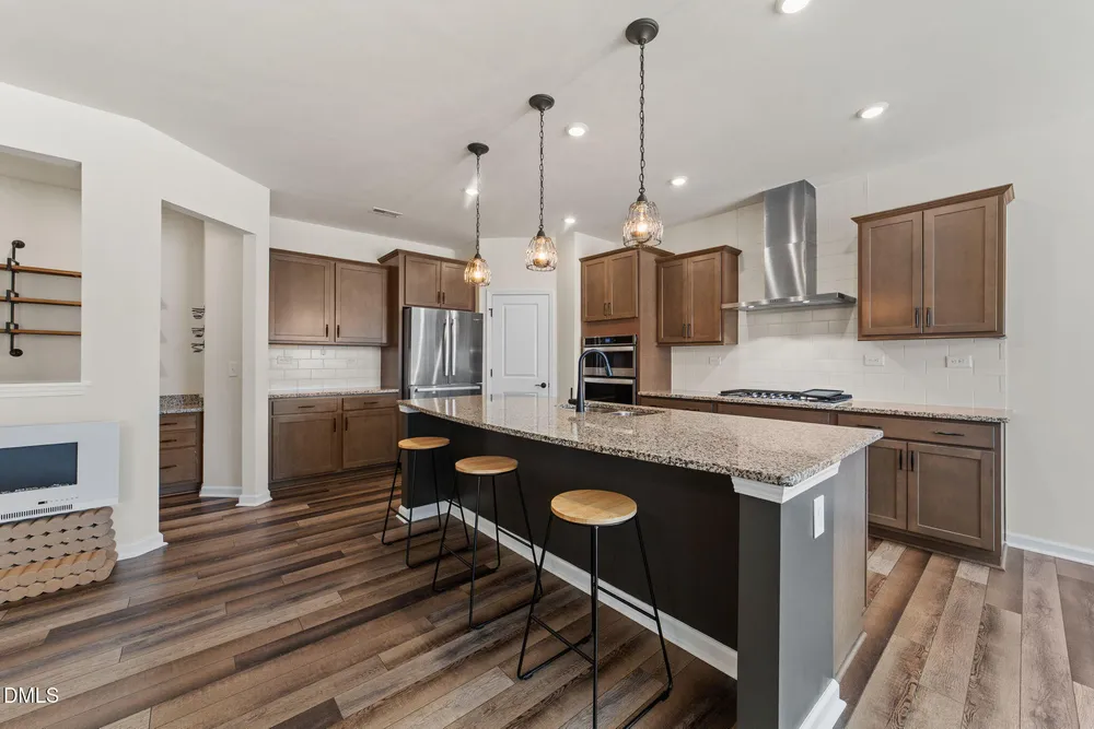 3735 Autumn Creek Dr, Fuquay-Varina, NC 27526