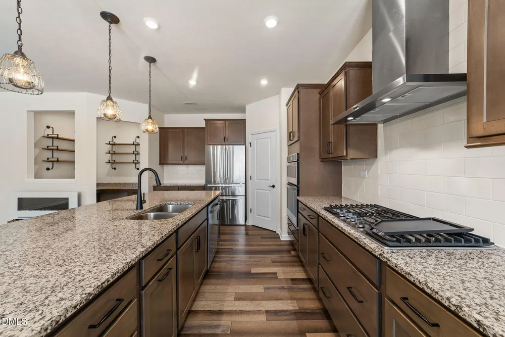 3735 Autumn Creek Dr, Fuquay-Varina, NC 27526