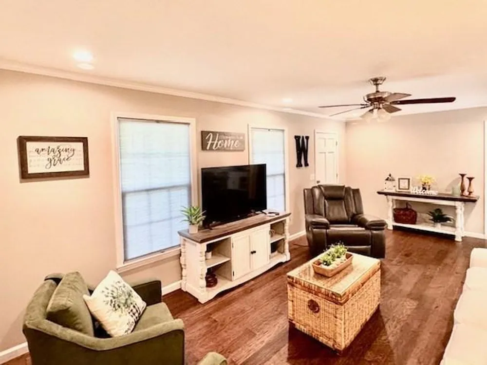 1701 Dug Gap Rd, Dalton, GA 30720