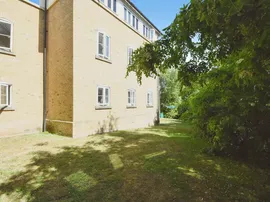 Holden Close, Braintree thumb 3