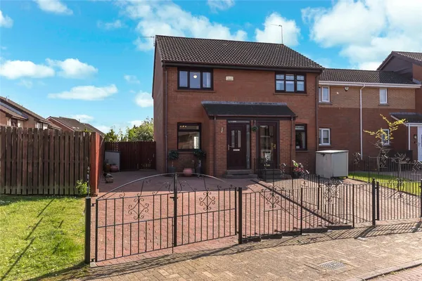 Aspen Drive, Springburn, Glasgow, G21