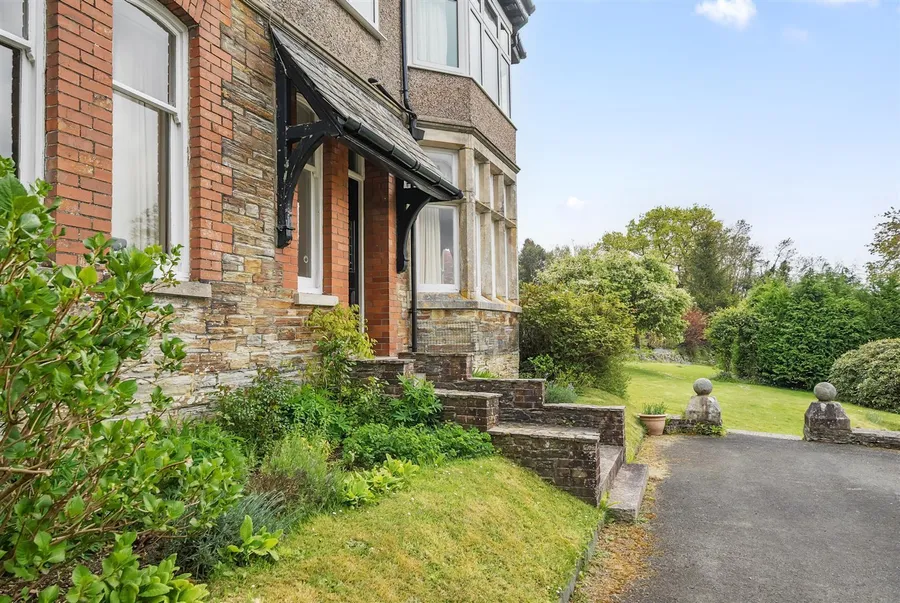 Property Image 28