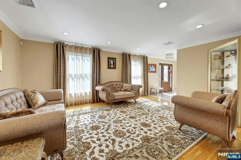 10 Viola Terrace, Washington, NJ 07676