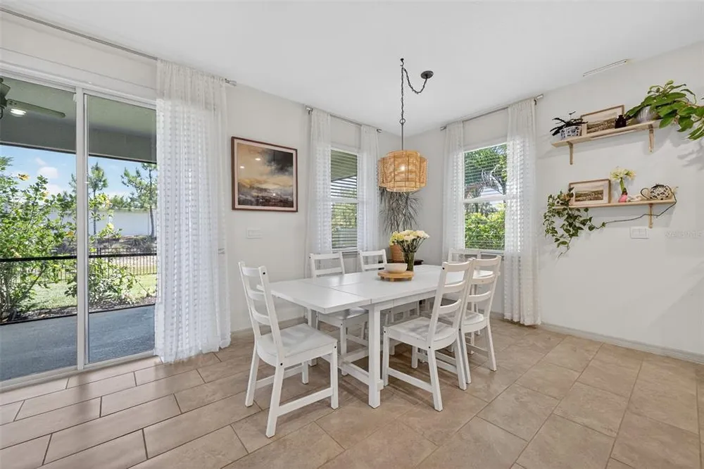 5667 Woodland Sage Dr, Sarasota, FL 34238-3518