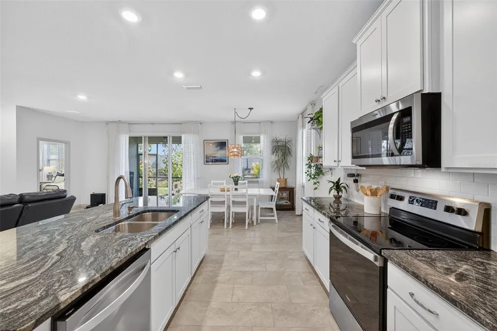 5667 Woodland Sage Dr, Sarasota, FL 34238-3518