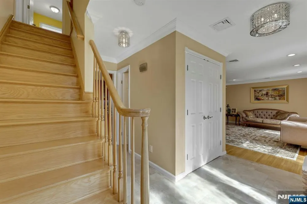 10 Viola Terrace, Washington, NJ 07676