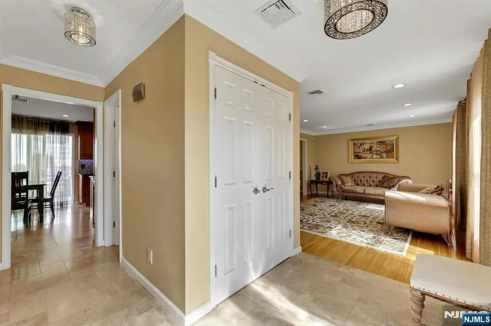 10 Viola Terrace, Washington, NJ 07676