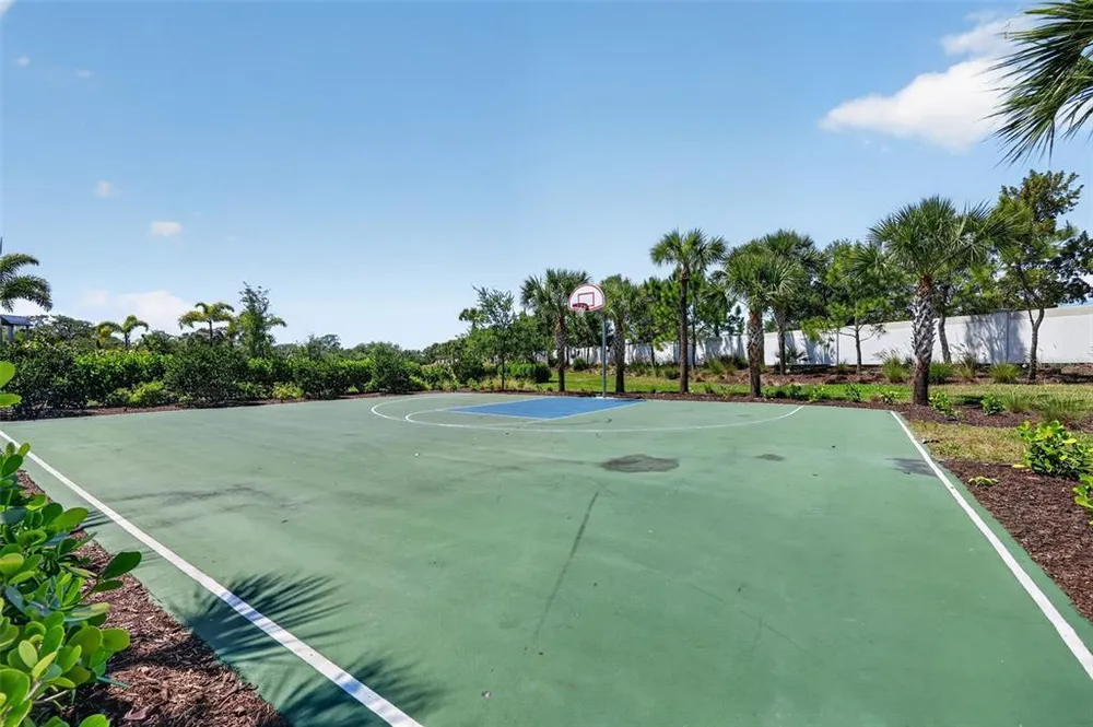 5667 Woodland Sage Dr, Sarasota, FL 34238-3518