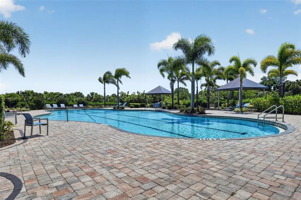5667 Woodland Sage Dr, Sarasota, FL 34238-3518