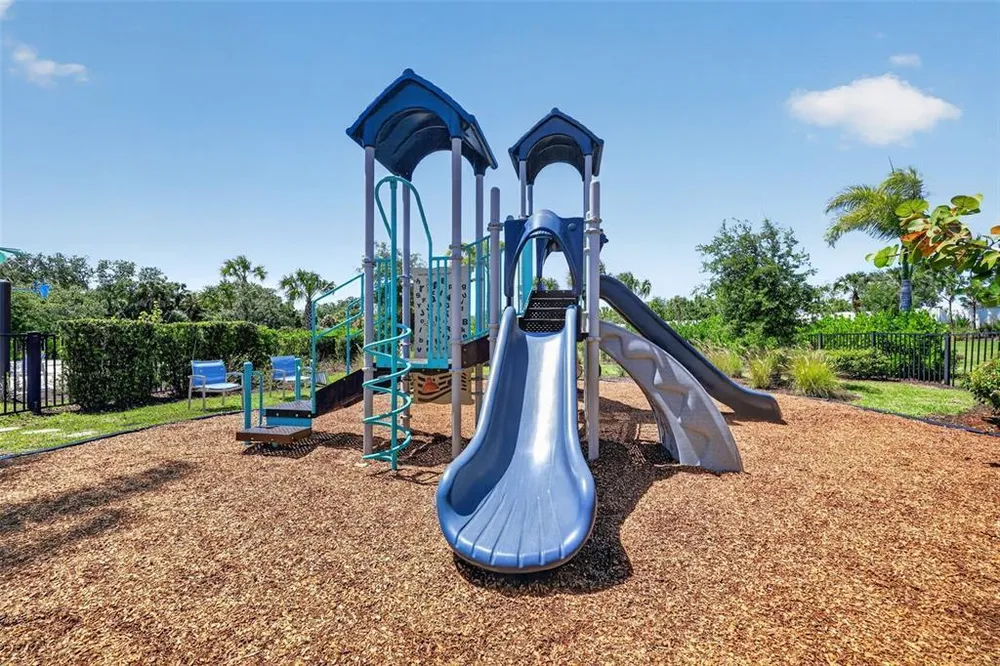 5667 Woodland Sage Dr, Sarasota, FL 34238-3518