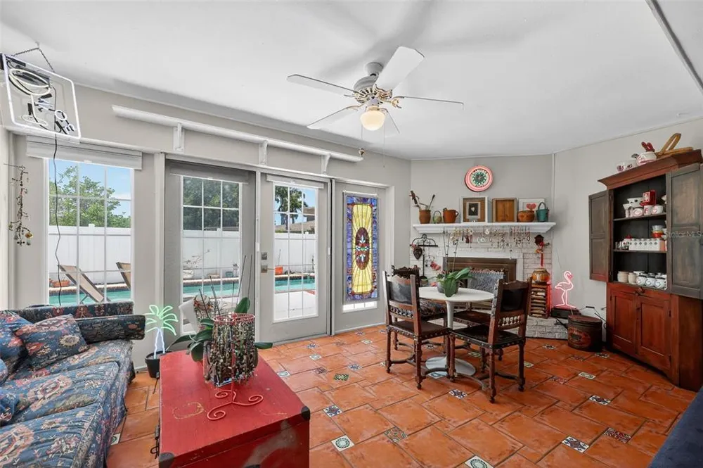 6100 Hollywood Blvd, Sarasota, FL 34231