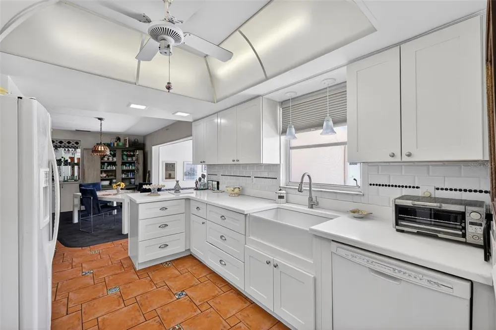 6100 Hollywood Blvd, Sarasota, FL 34231