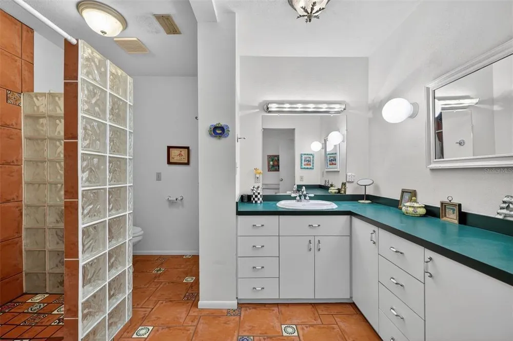 6100 Hollywood Blvd, Sarasota, FL 34231
