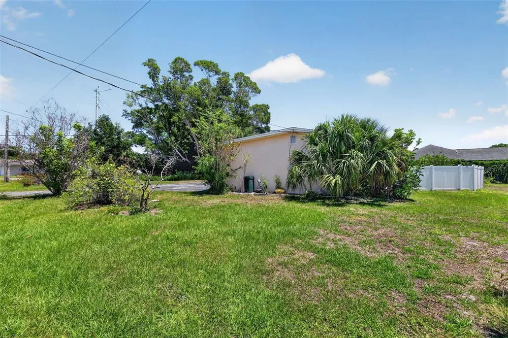6100 Hollywood Blvd, Sarasota, FL 34231