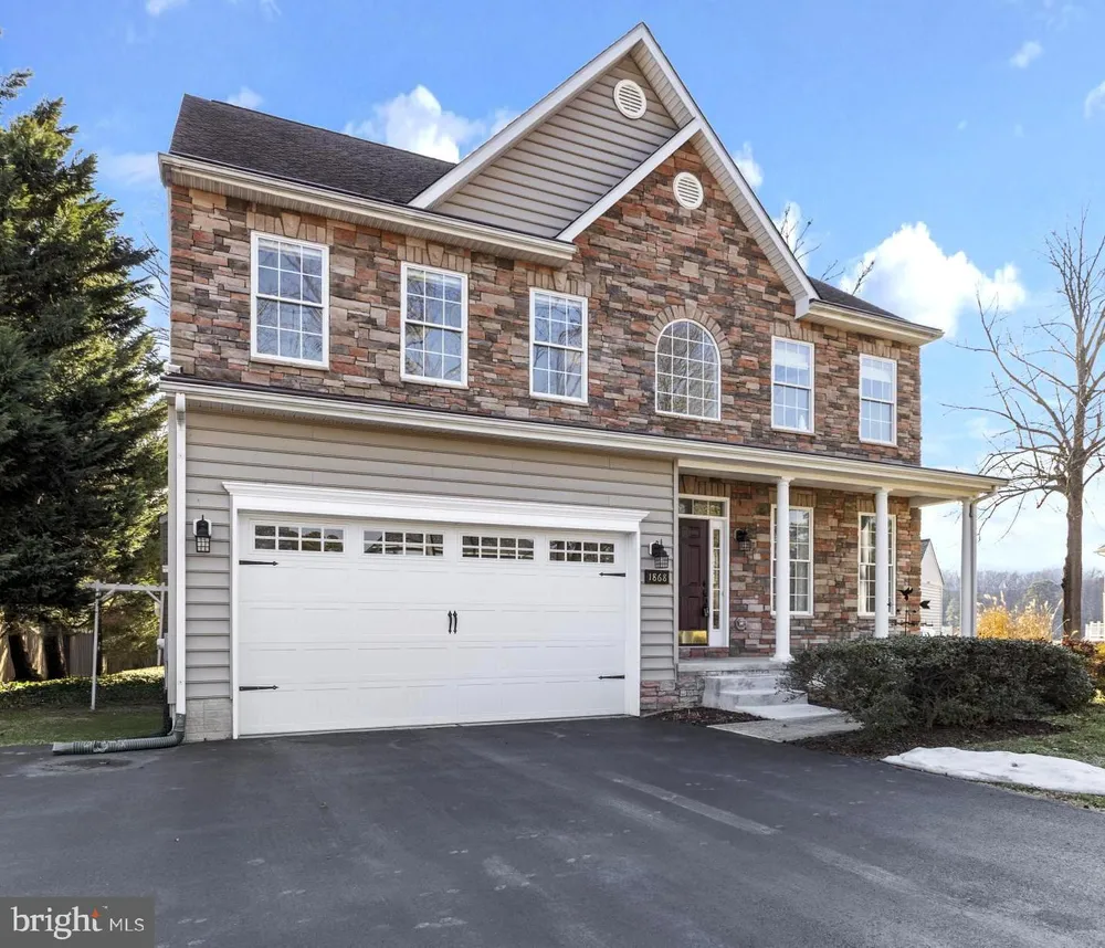 1868 Roberta Dr, Chester, MD 21619-2298