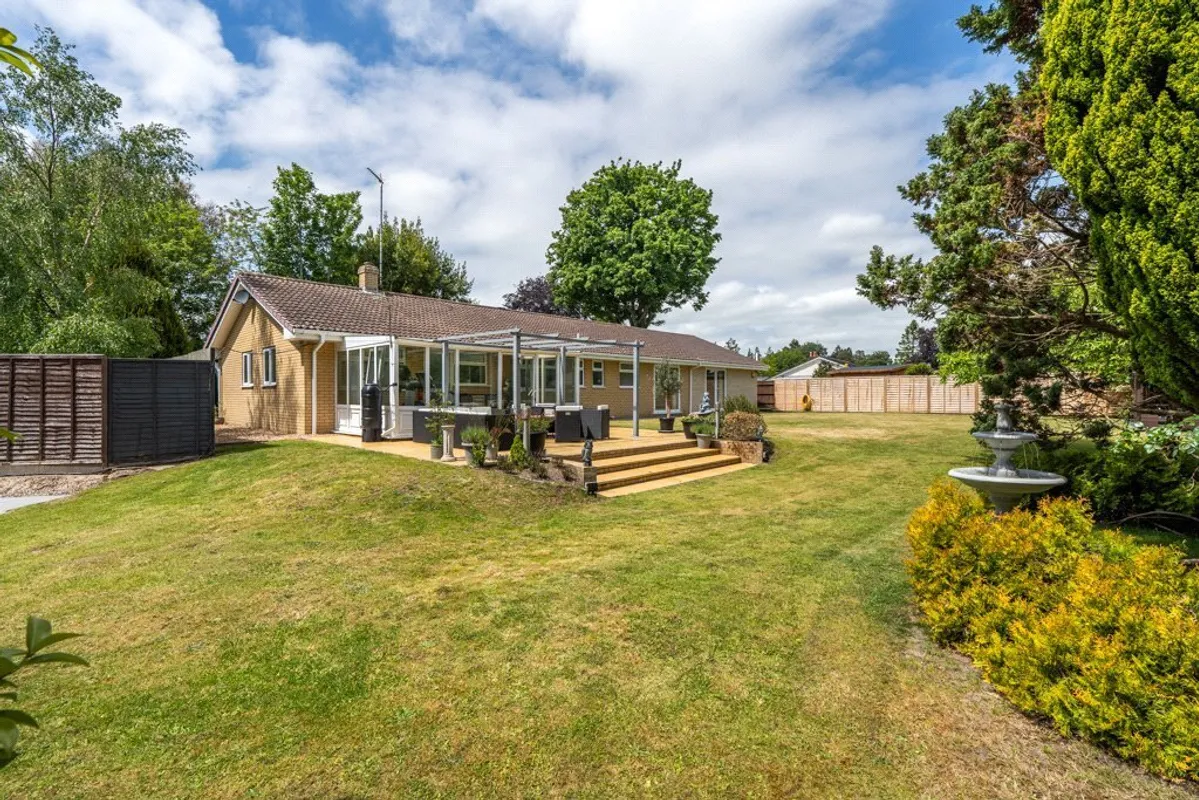 Ashurst Road, West Moors, Ferndown, Dorset, BH22