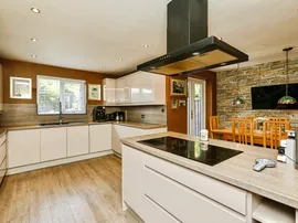 Swan Court, Askern, Doncaster thumb 2
