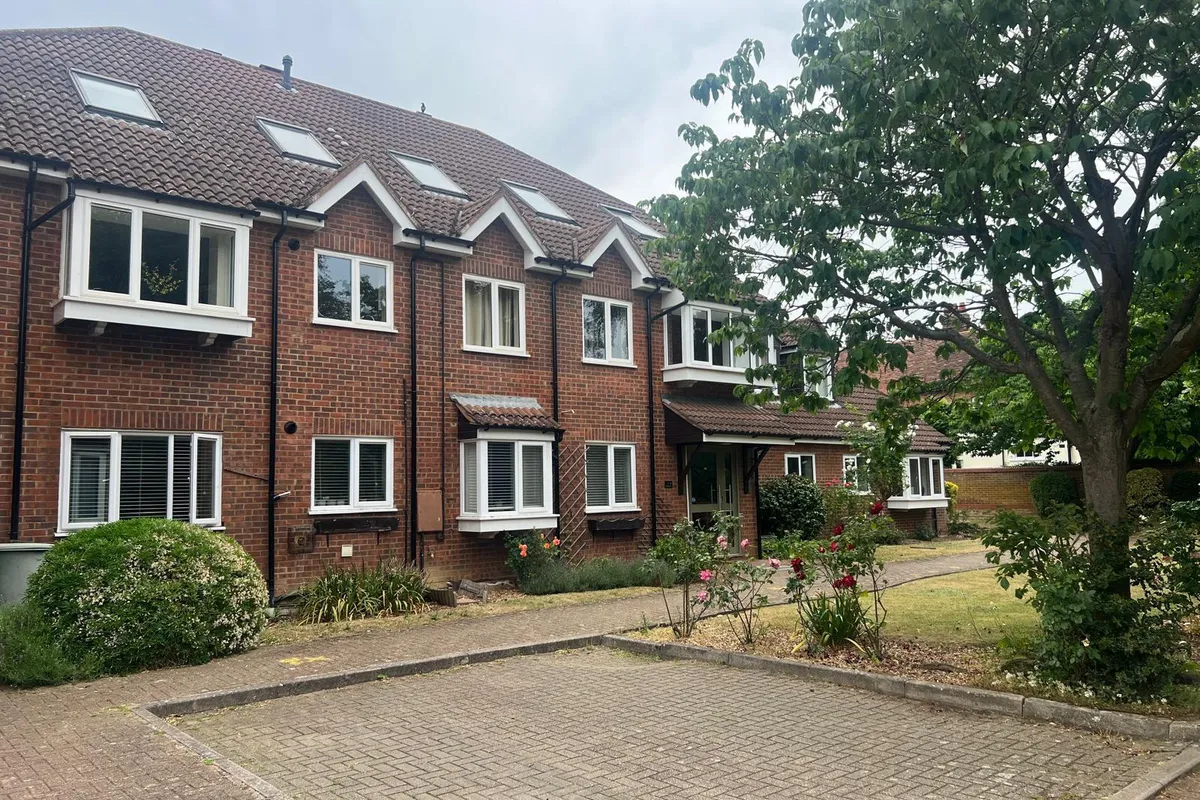 Yewlands, HODDESDON