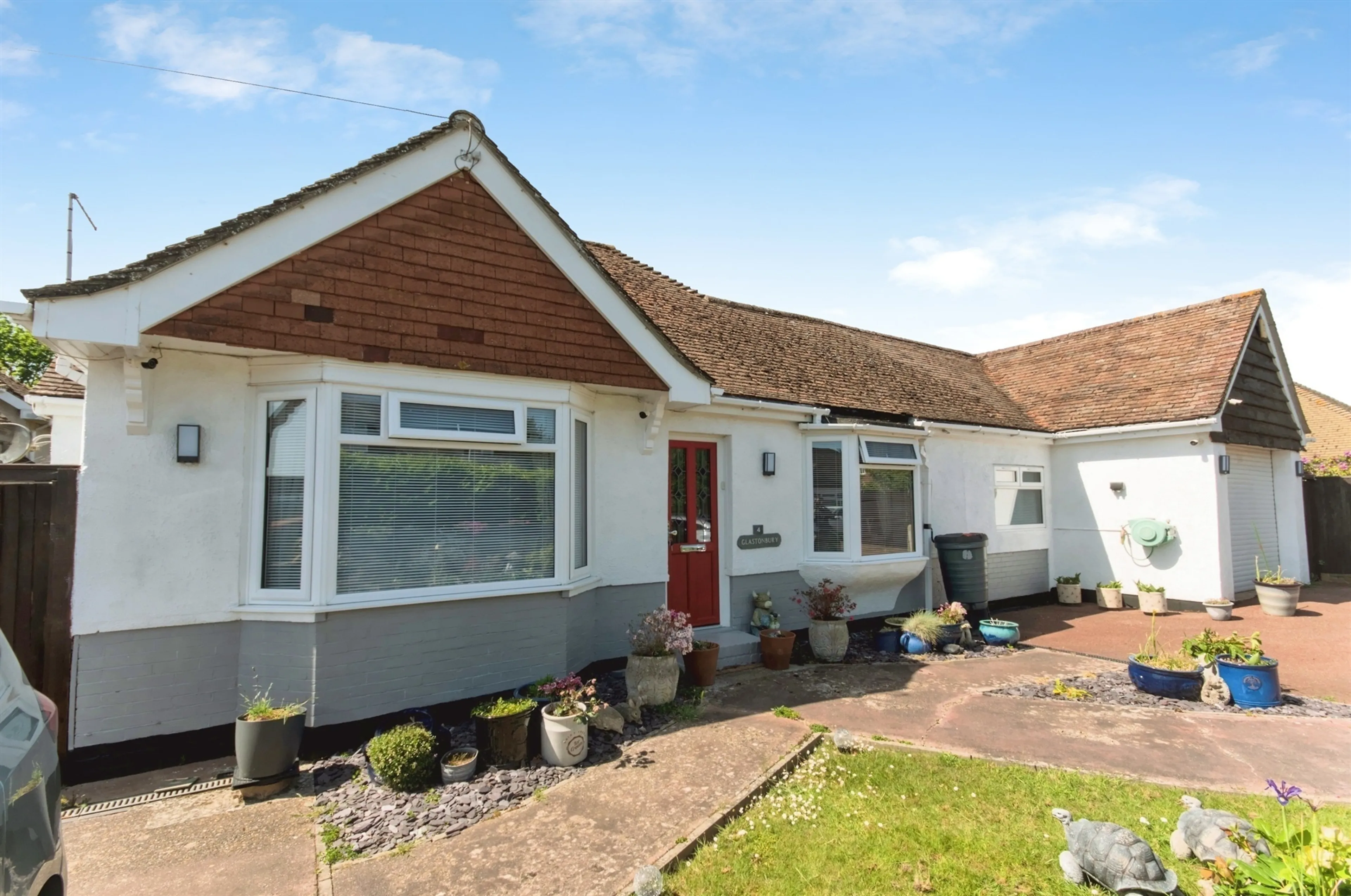 Property at Thorne Crescent, Bexhill-On-Sea