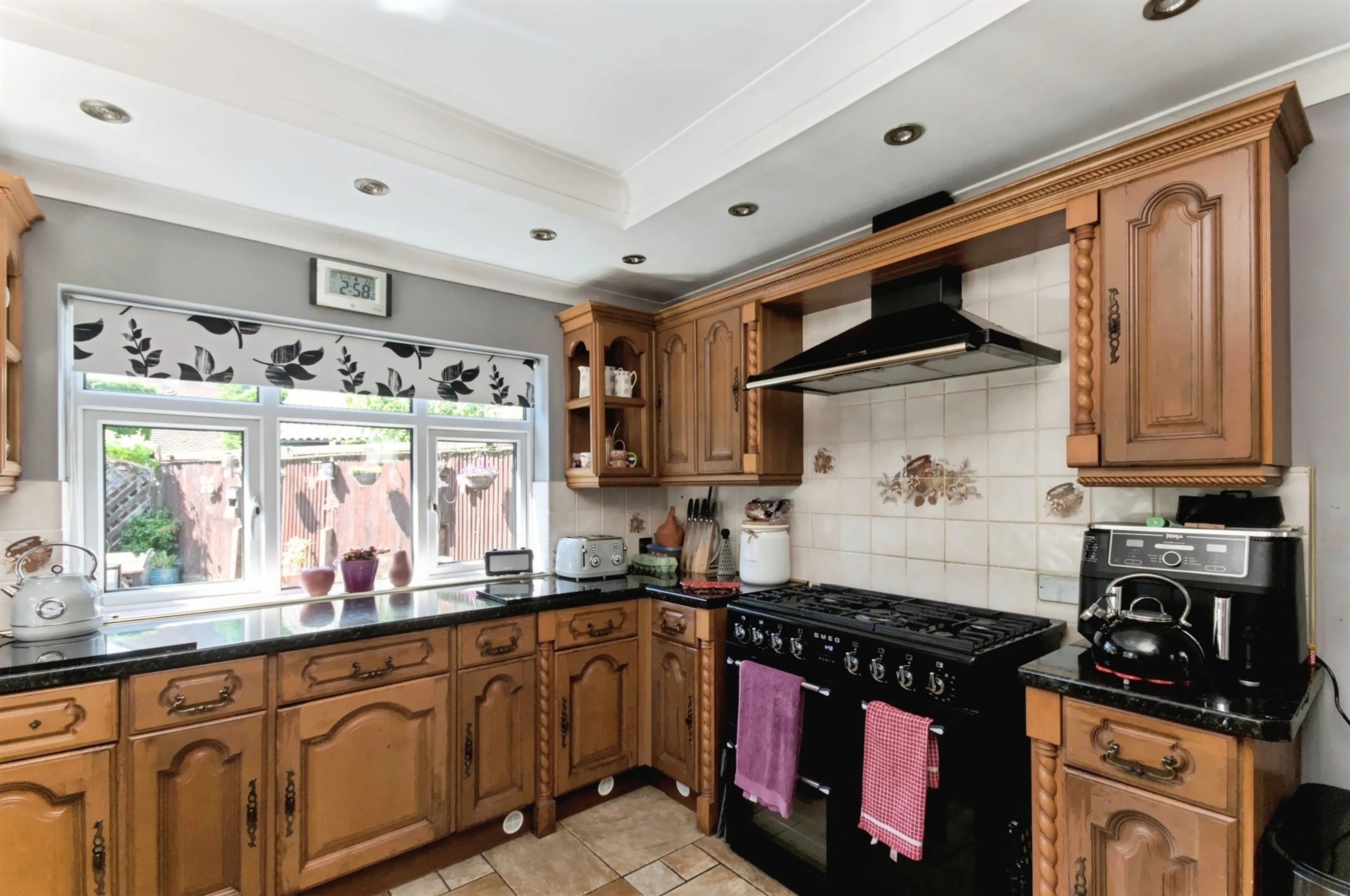 Property at Thorne Crescent, Bexhill-On-Sea