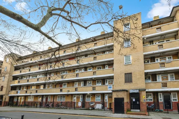 Gill Street, London, E14