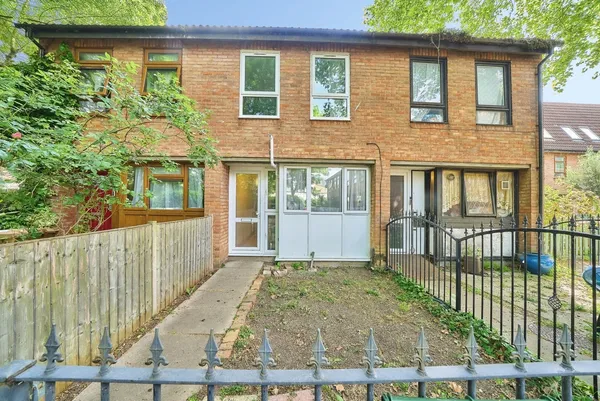 Neville Close, London, E11