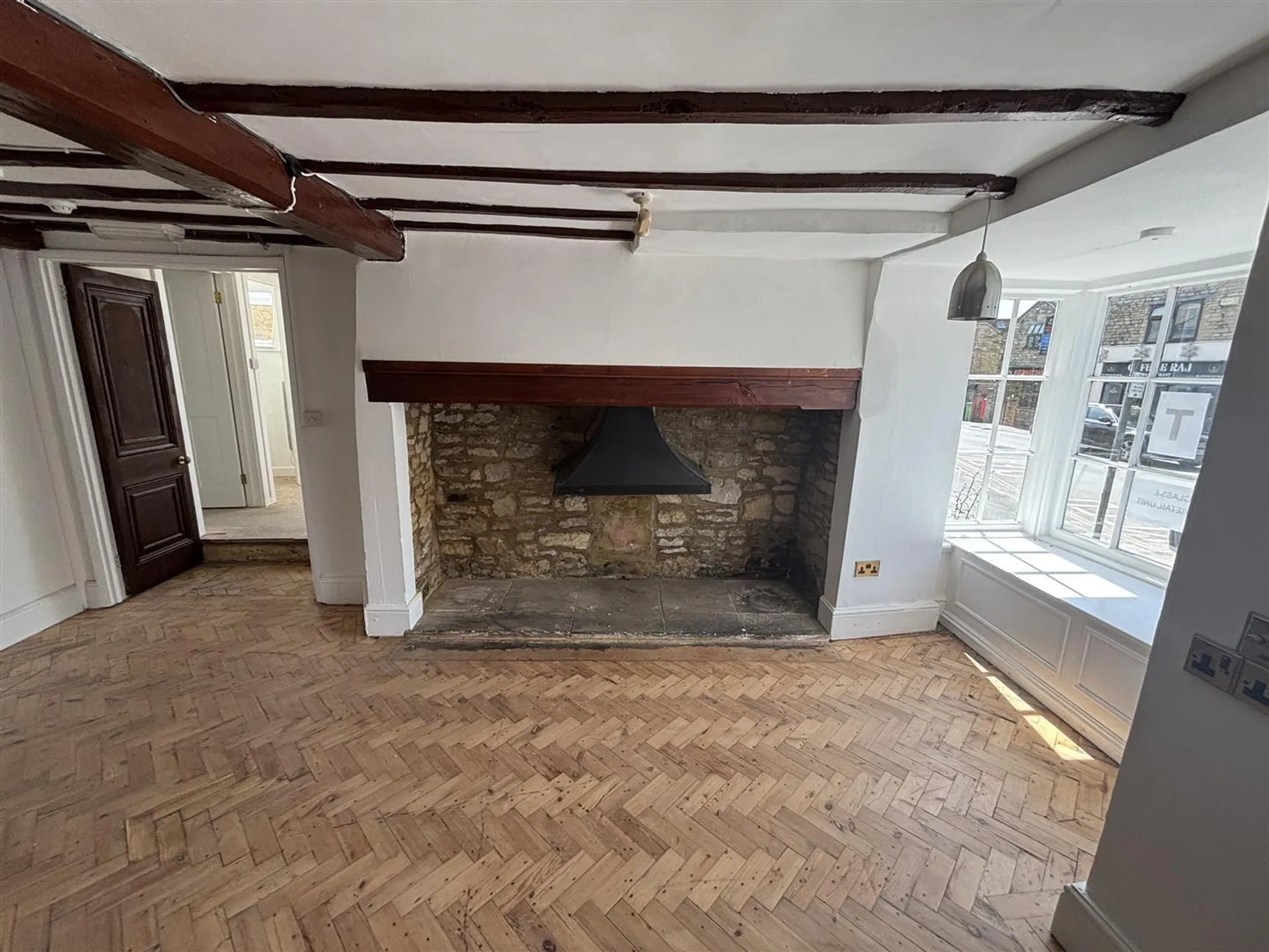 Property photo top 3
