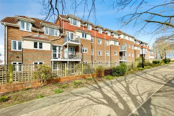 Dellers Court, Taunton, TA1