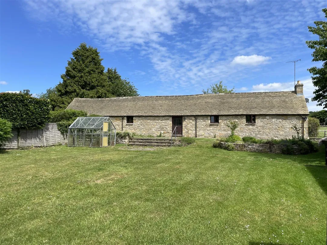 https://mr0.homeflow-assets.co.uk/files/photo/image/47415/9161/_x_/6bcFKfqJCUKhuG-bz3T1Yg.jpg