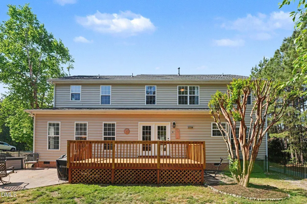 216 Chieftain Dr, Holly Springs, NC 27540-4711