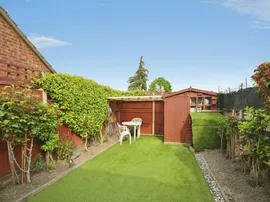 Niagara Close, Cheshunt, Waltham Cross thumb 3