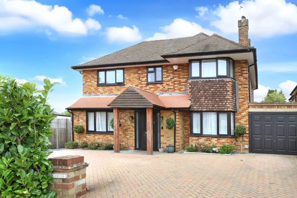 Joiners Lane, Gerrards Cross, SL9 photo 4